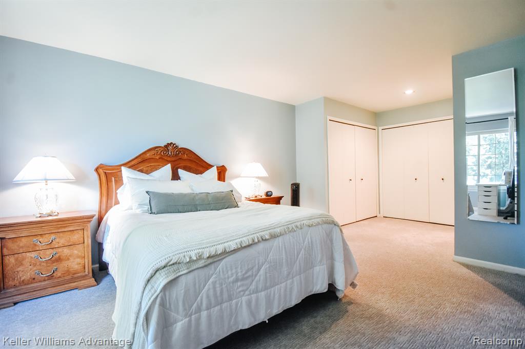 29632 Middlebelt Road, Unit 2704 Farmington Hills, MI 48334 - Photo 17 of 19