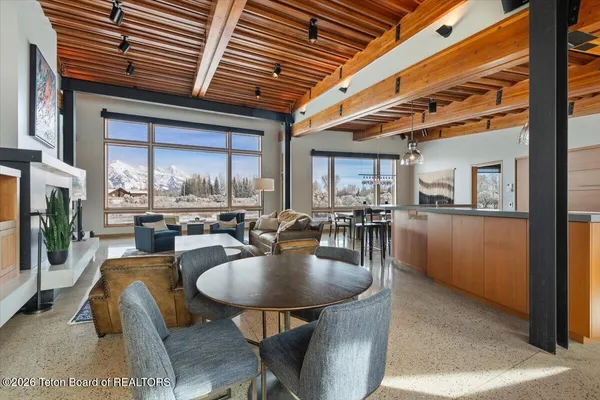 $8,195,000 | 130 Stinnett Drive, Jackson, WY 83001