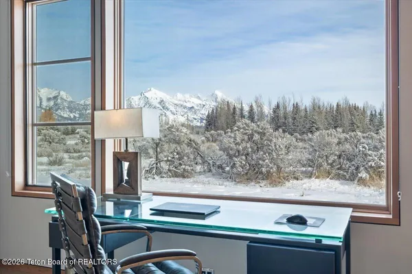 $8,195,000 | 130 Stinnett Drive, Jackson, WY 83001