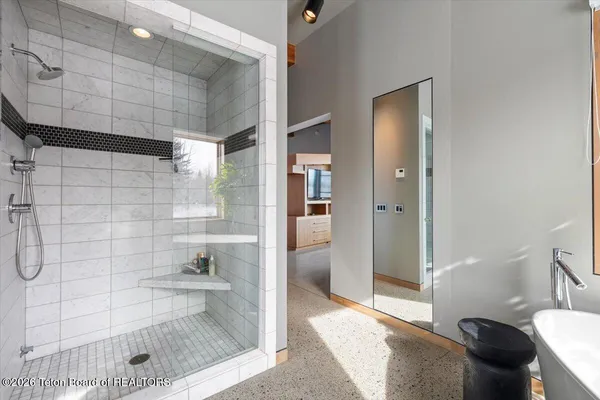 $8,195,000 | 130 Stinnett Drive, Jackson, WY 83001