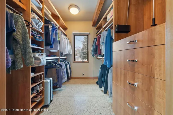 $8,195,000 | 130 Stinnett Drive, Jackson, WY 83001