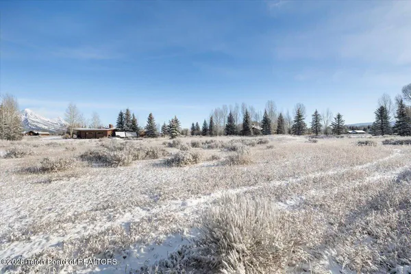 $8,195,000 | 130 Stinnett Drive, Jackson, WY 83001