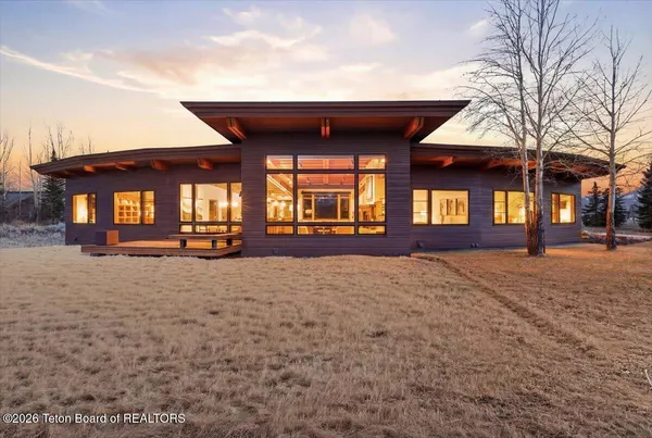 $8,195,000 | 130 Stinnett Drive, Jackson, WY 83001