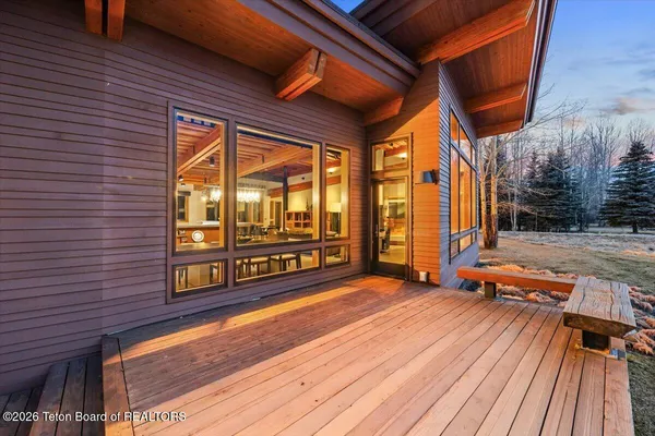 $8,195,000 | 130 Stinnett Drive, Jackson, WY 83001