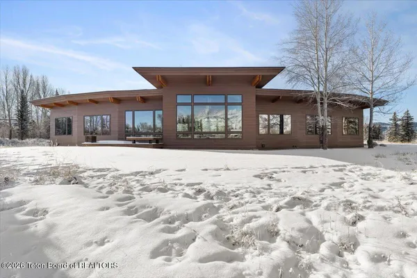 $8,195,000 | 130 Stinnett Drive, Jackson, WY 83001