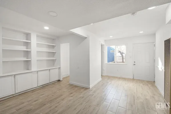 $450,000 | Undisclosed Address, Bakersfield, CA 93305