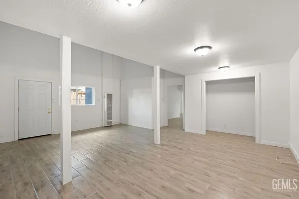 $450,000 | Undisclosed Address, Bakersfield, CA 93305