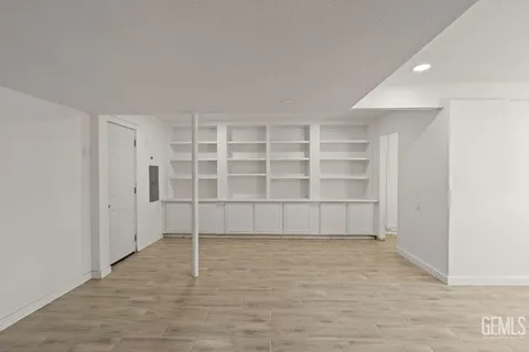 $450,000 | Undisclosed Address, Bakersfield, CA 93305