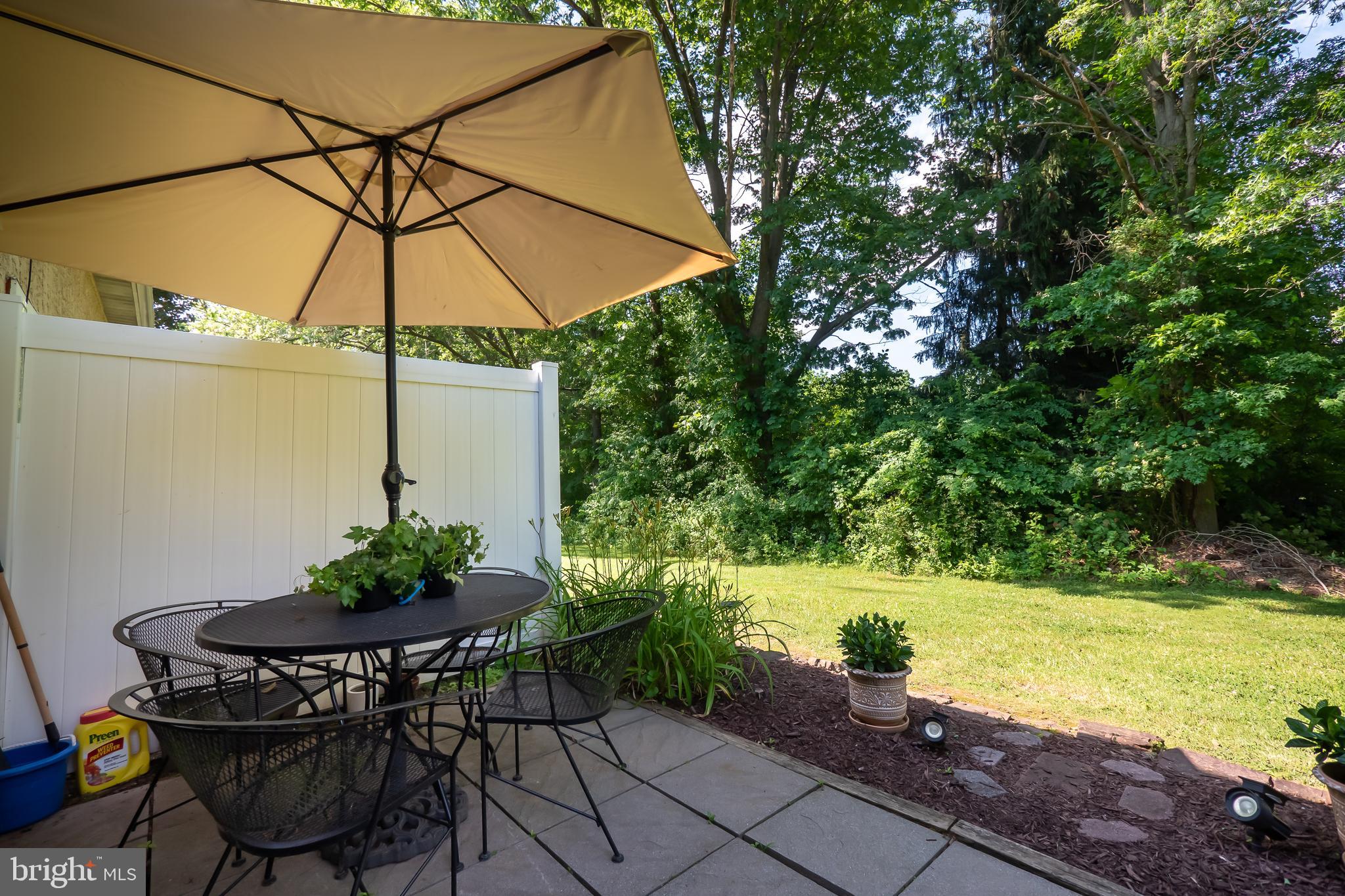 470 Dresher Road, Unit B5 Horsham, PA 19044 - Photo 25 of 26 Patio in Back