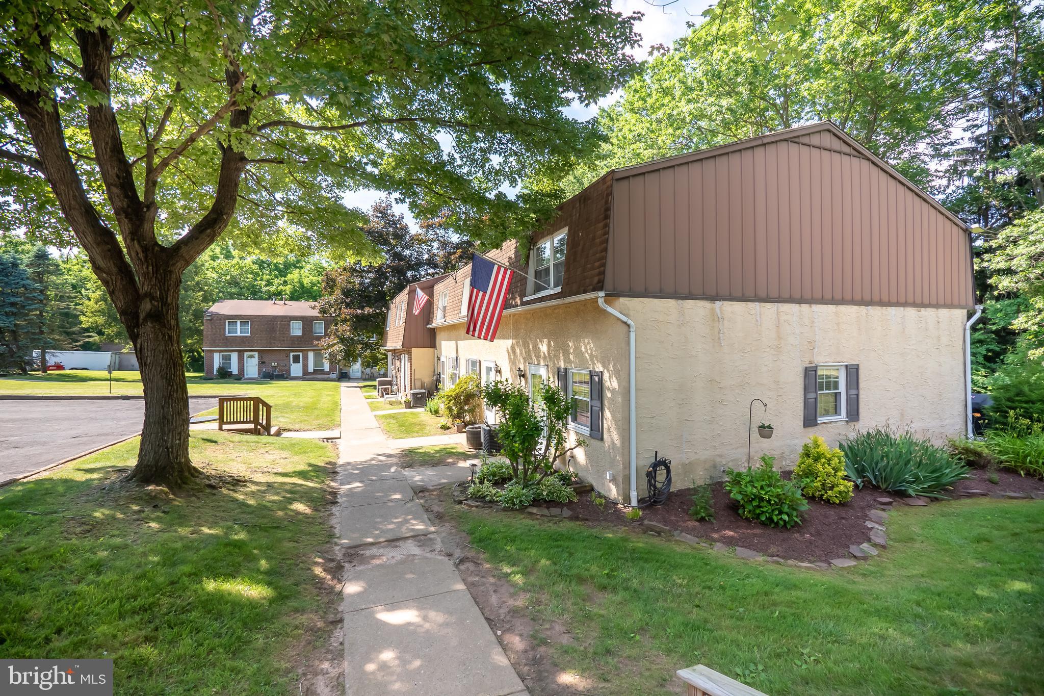 470 Dresher Road, Unit B5 Horsham, PA 19044 - Photo 4 of 26 Outside of Home
