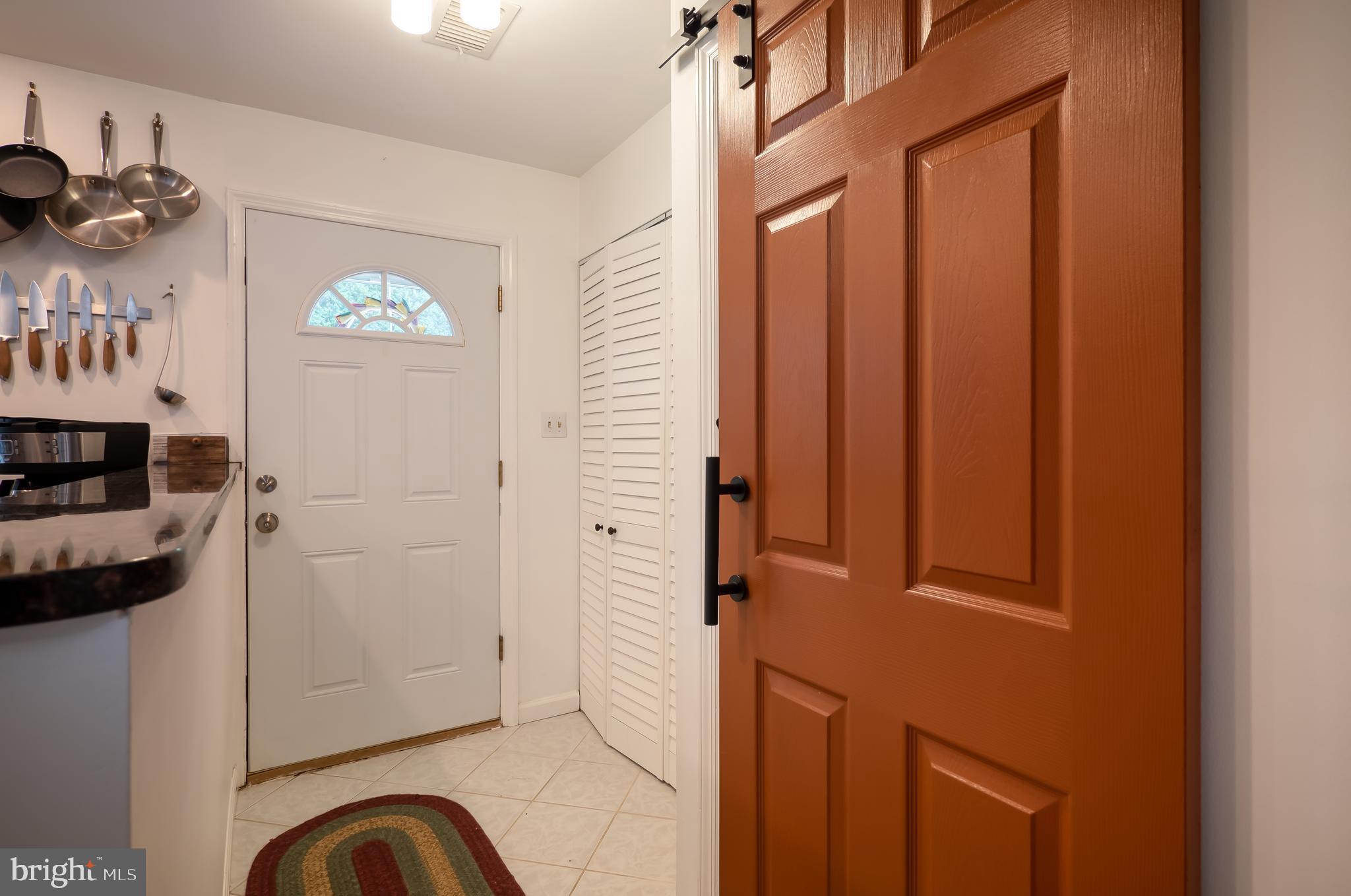 470 Dresher Road, Unit B5 Horsham, PA 19044 - Photo 5 of 26 Front Entrance