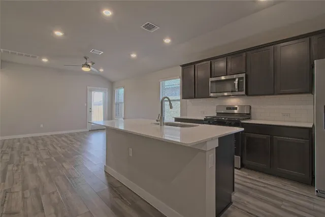 $1,850 | 112 Halford Road, Georgetown, TX 78633