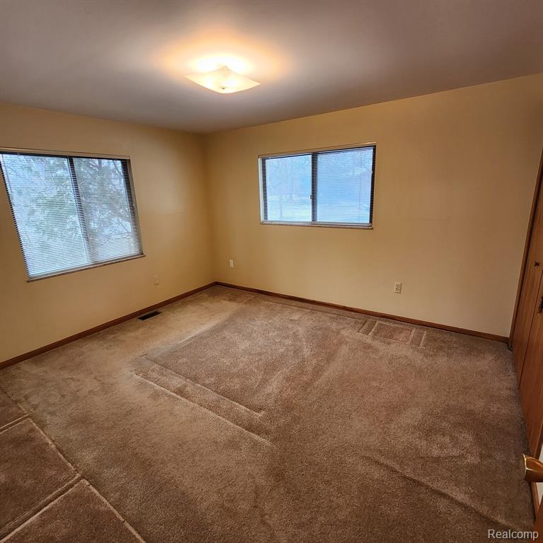 28705 Inkster Road Farmington Hills, MI 48334 - Photo 12 of 24