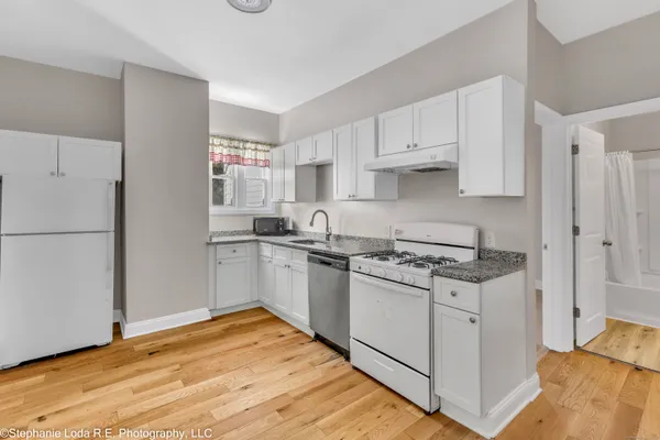 $1,595 | 82-86 Water Street, Unit 2, Torrington, CT 06790