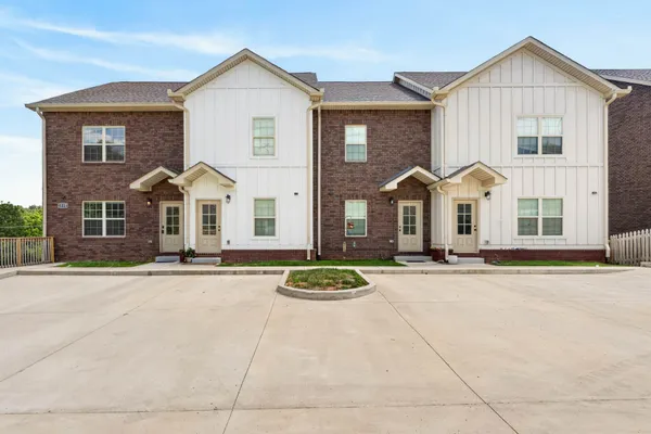 $1,700 | 500 Peachers Mill Road, Unit A1, Clarksville, TN 37042