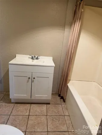 $995 | 2355 Blowing Rock Boulevard, Lenoir, NC 28645