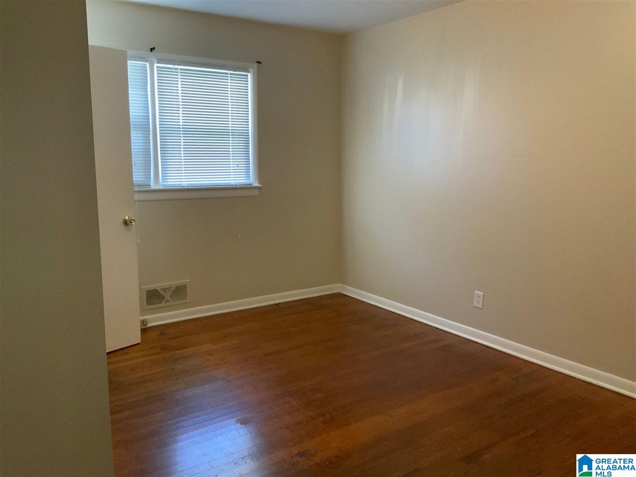 303 West Walnut Street Sylacauga, AL 35150 - Photo 6 of 8