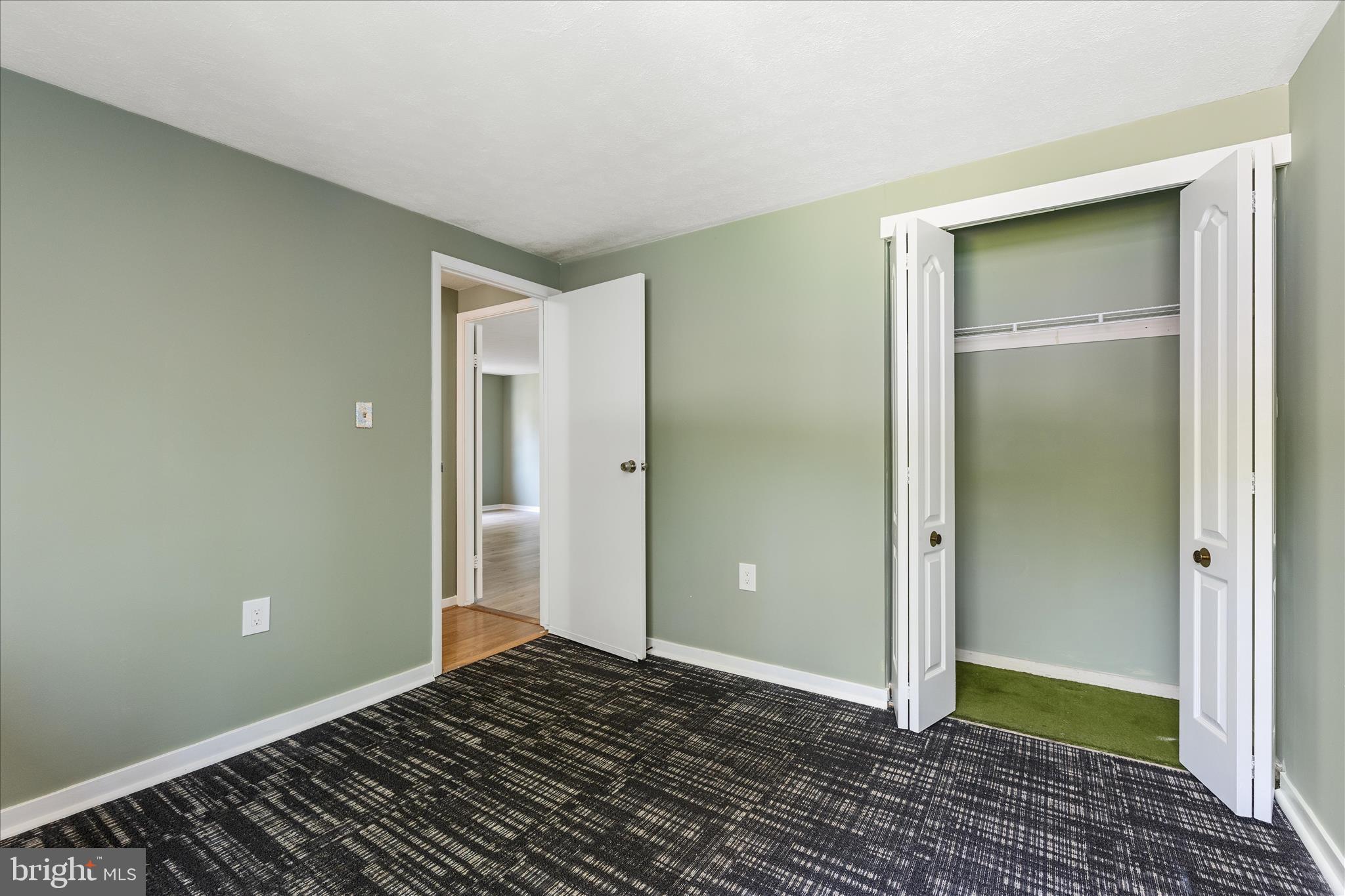 2231 Sanibel Drive Reston, VA 20191 - Photo 22 of 56 Bedroom