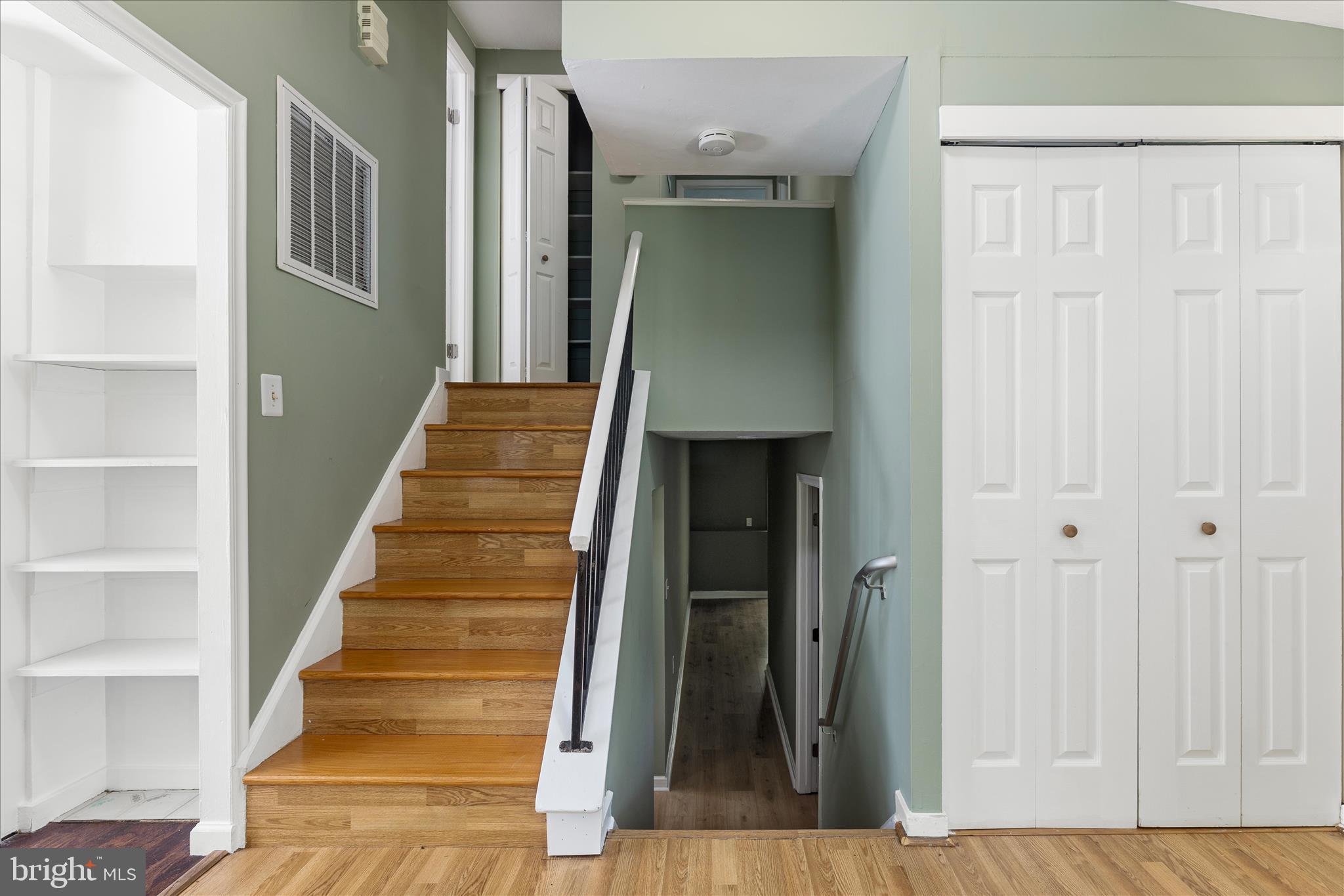 2231 Sanibel Drive Reston, VA 20191 - Photo 26 of 56 Staircase