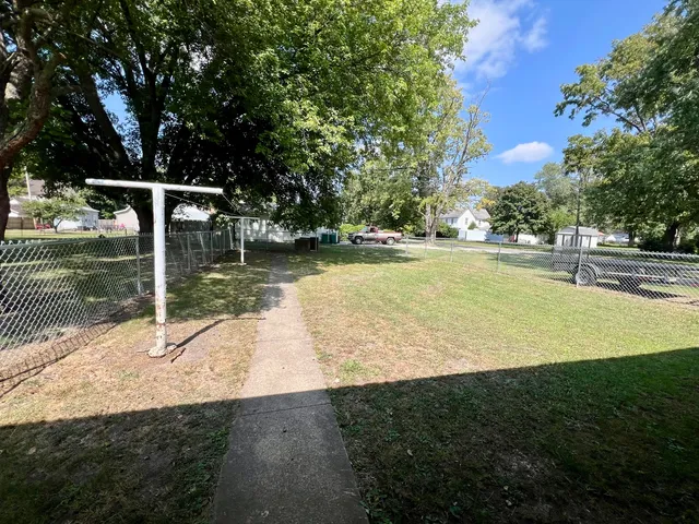 $179,900 | 507 South C Street, Hammond, IL 61929