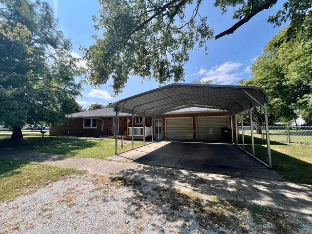 $179,900 | 507 South C Street, Hammond, IL 61929