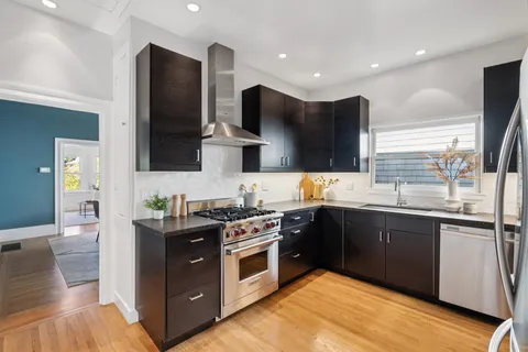$1,495,000 | 737 61st Street, Oakland, CA 94609