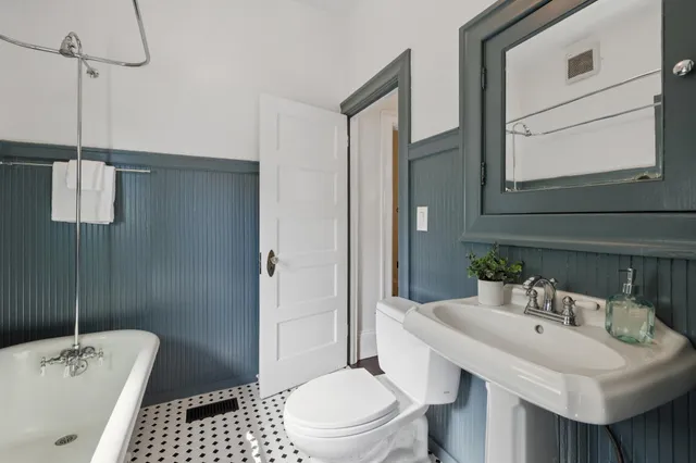 $1,495,000 | 737 61st Street, Oakland, CA 94609