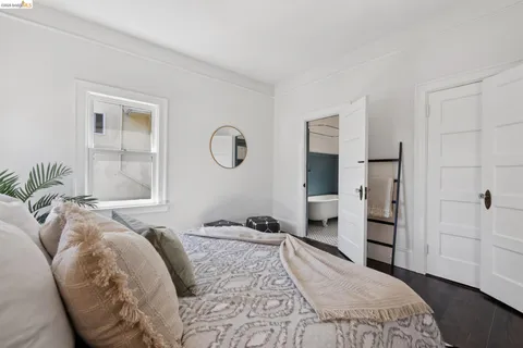 $1,495,000 | 737 61st Street, Oakland, CA 94609