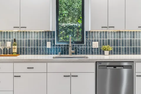 $1,495,000 | 737 61st Street, Oakland, CA 94609