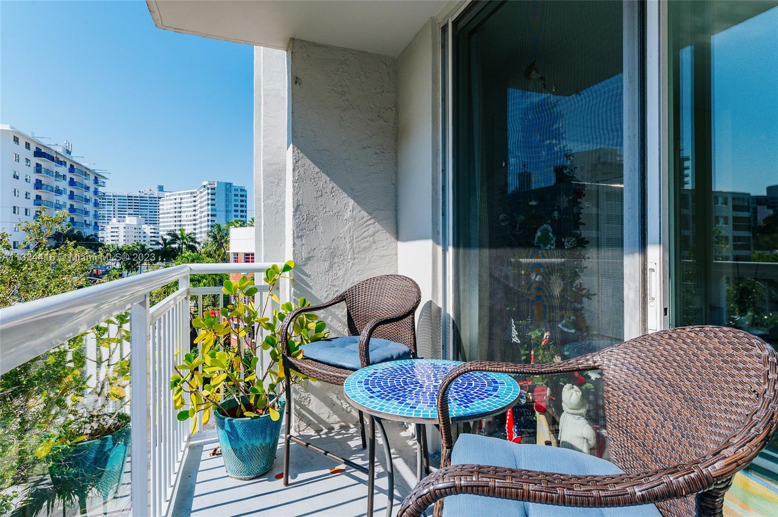 1345 Lincoln Road, Unit 403 Miami Beach, FL 33139 - Photo 20 of 27 Gallery Image 20