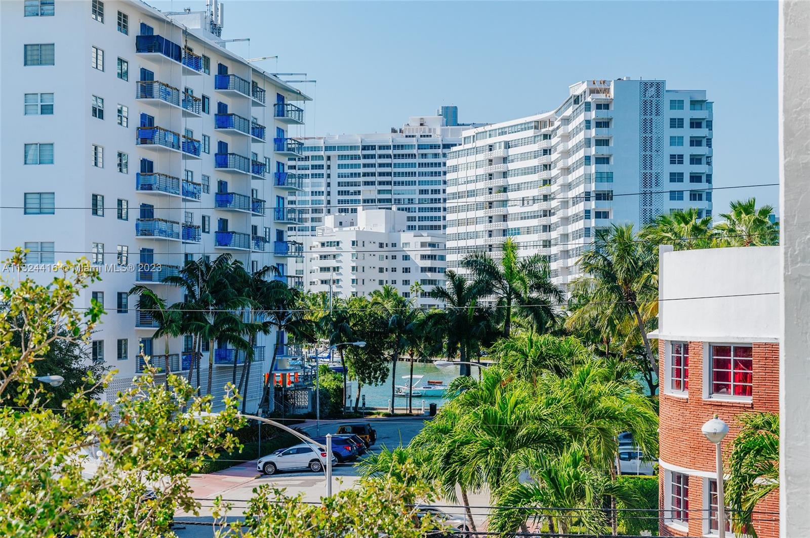 1345 Lincoln Road, Unit 403 Miami Beach, FL 33139 - Photo 25 of 27 Gallery Image 25