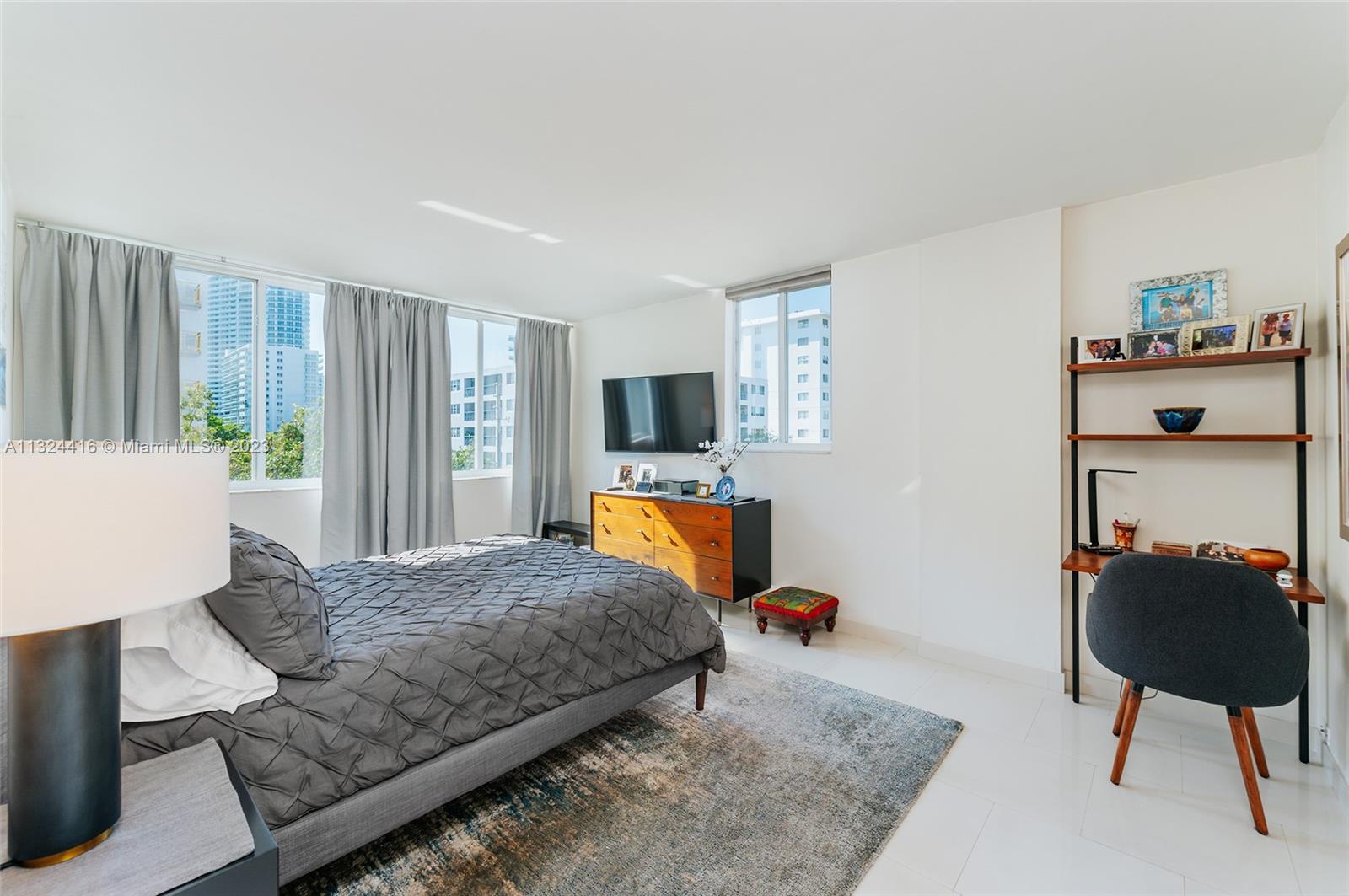 1345 Lincoln Road, Unit 403 Miami Beach, FL 33139 - Photo 9 of 27 Gallery Image 9