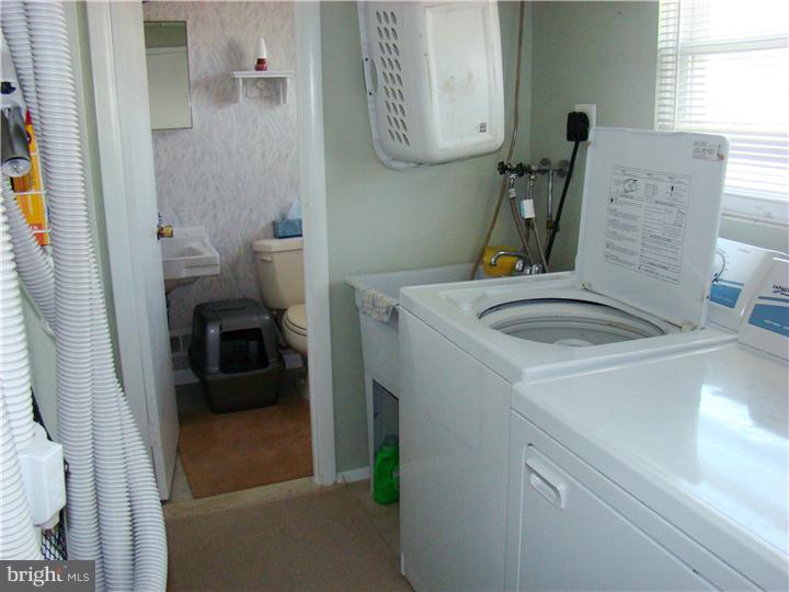 304 Colonial Road Edgewater Park, NJ 08010 - Photo 12 of 12 Gallery Image 12