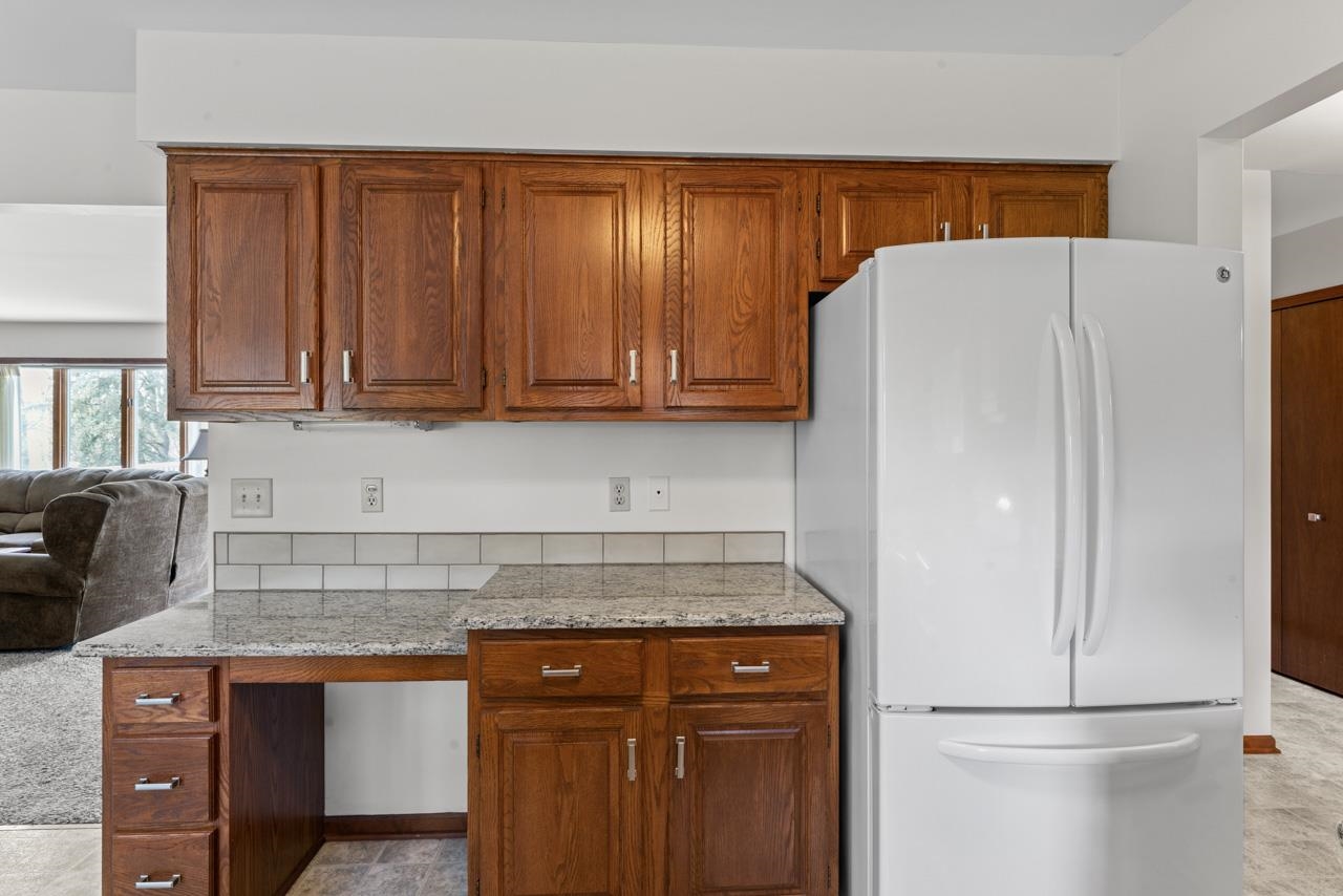 5802 Pratt Road Lapeer, MI 48446 - Photo 13 of 33 50170890-244ee2c8-c1f9-440c-8c3c-e86c1317335f.JPG