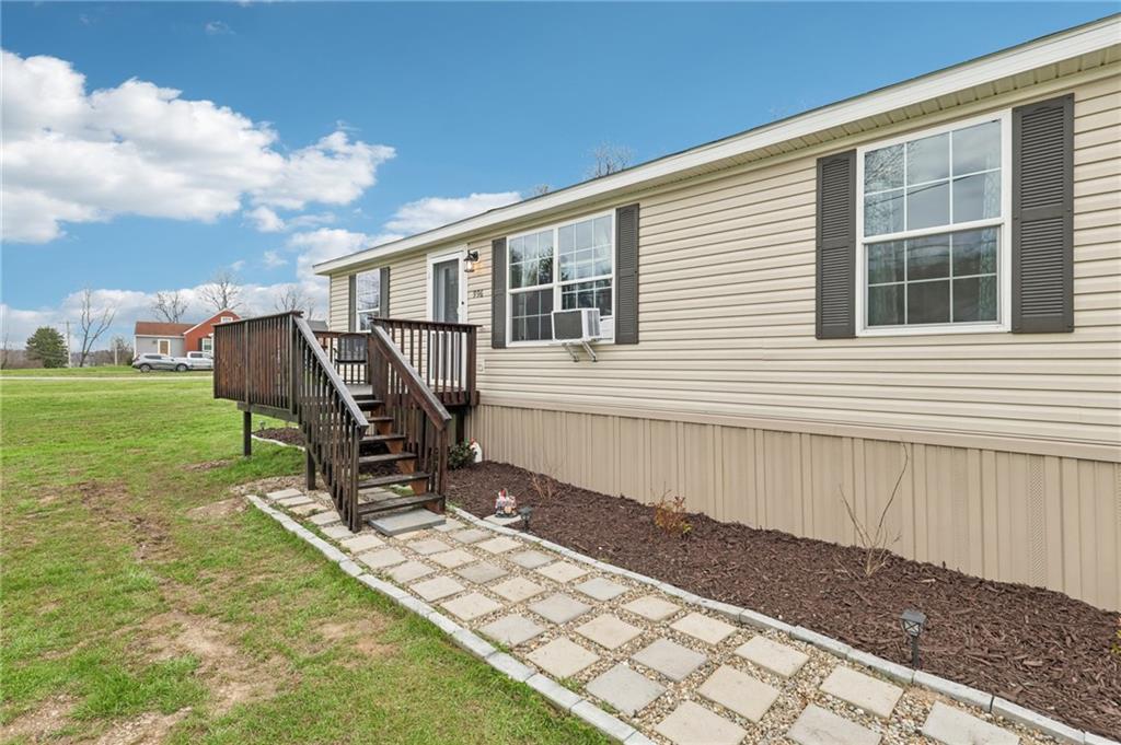 996 Monaca Road Monaca, PA 15061 - Photo 5 of 33