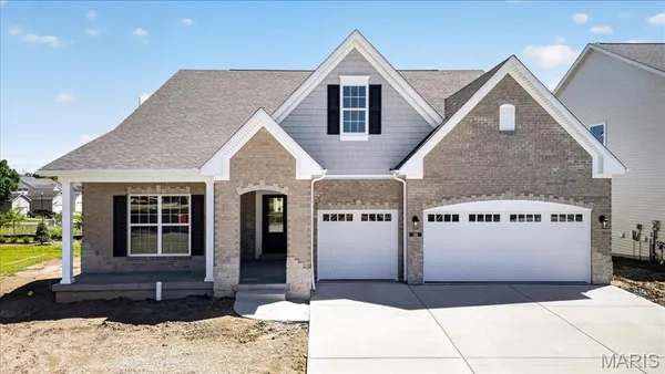$779,181 | 116 Sterling Dr Lake Street, Lake St. Louis, MO 63367