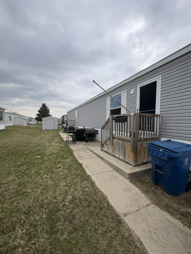 360 East Tuttle Road, Unit 217 Ionia, MI 48846 - Photo 3 of 27 4C8C1EE7-42F9-4AAC-AA5E-5431014E758C_1_1