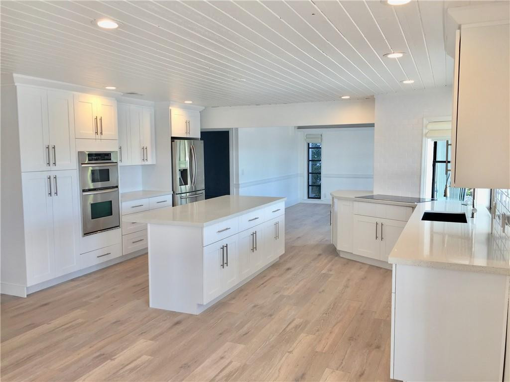 2740 Northeast 47th Street Lighthouse Point, FL 33064 - Photo 7 of 16 Photo 7