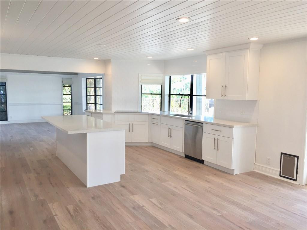 2740 Northeast 47th Street Lighthouse Point, FL 33064 - Photo 8 of 16 Photo 8