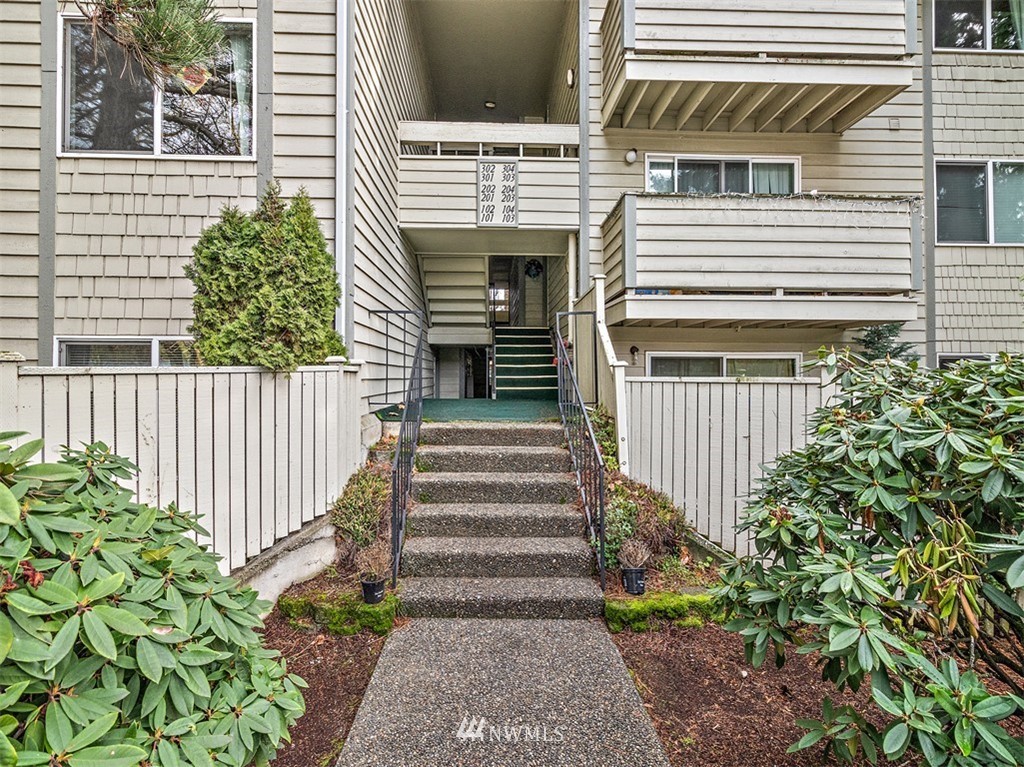 1150 Sunset Boulevard Northeast, Unit 101 Renton, WA 98056 - Photo 1 of 14