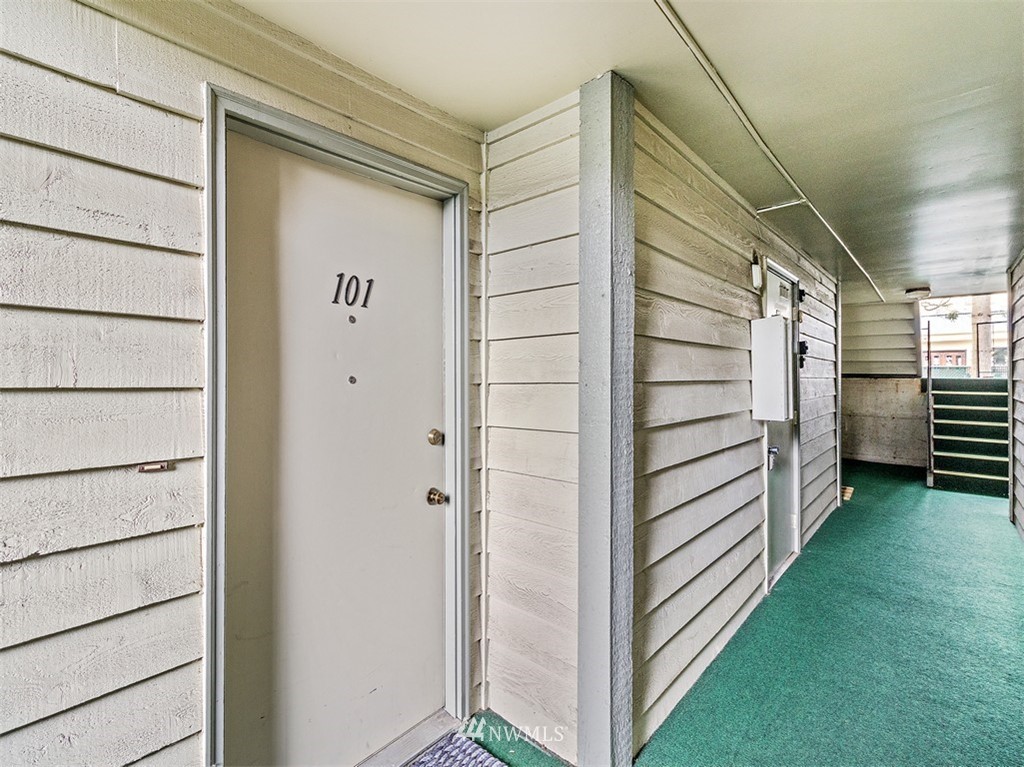 1150 Sunset Boulevard Northeast, Unit 101 Renton, WA 98056 - Photo 3 of 14