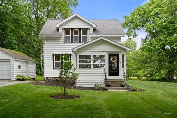 $550,000 | 107 Winter Hill Road, Holden, MA 01520