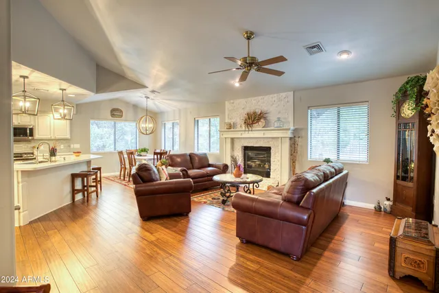 $715,000 | 955 Rainbow View Drive, Lakeside, AZ 85929