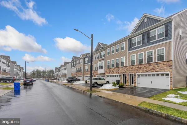 $3,900 | 29 Sister's Farmstead Road, Mount Laurel, NJ 08054