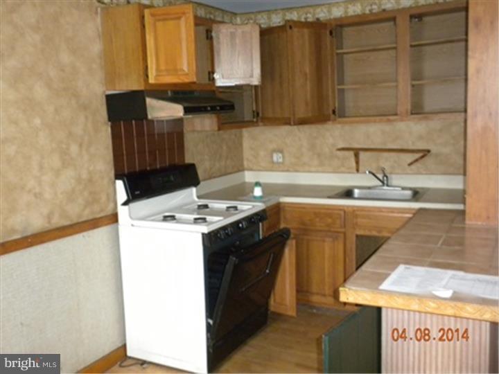 967 Grant Road Folcroft, PA 19032 - Photo 4 of 7