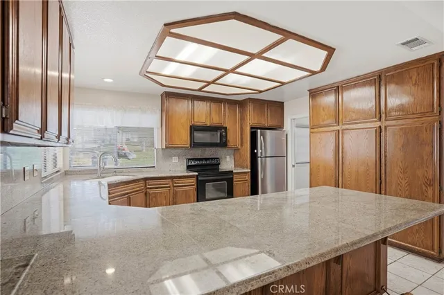 $615,000 | 22170 Mustang Court, Canyon Lake, CA 92587