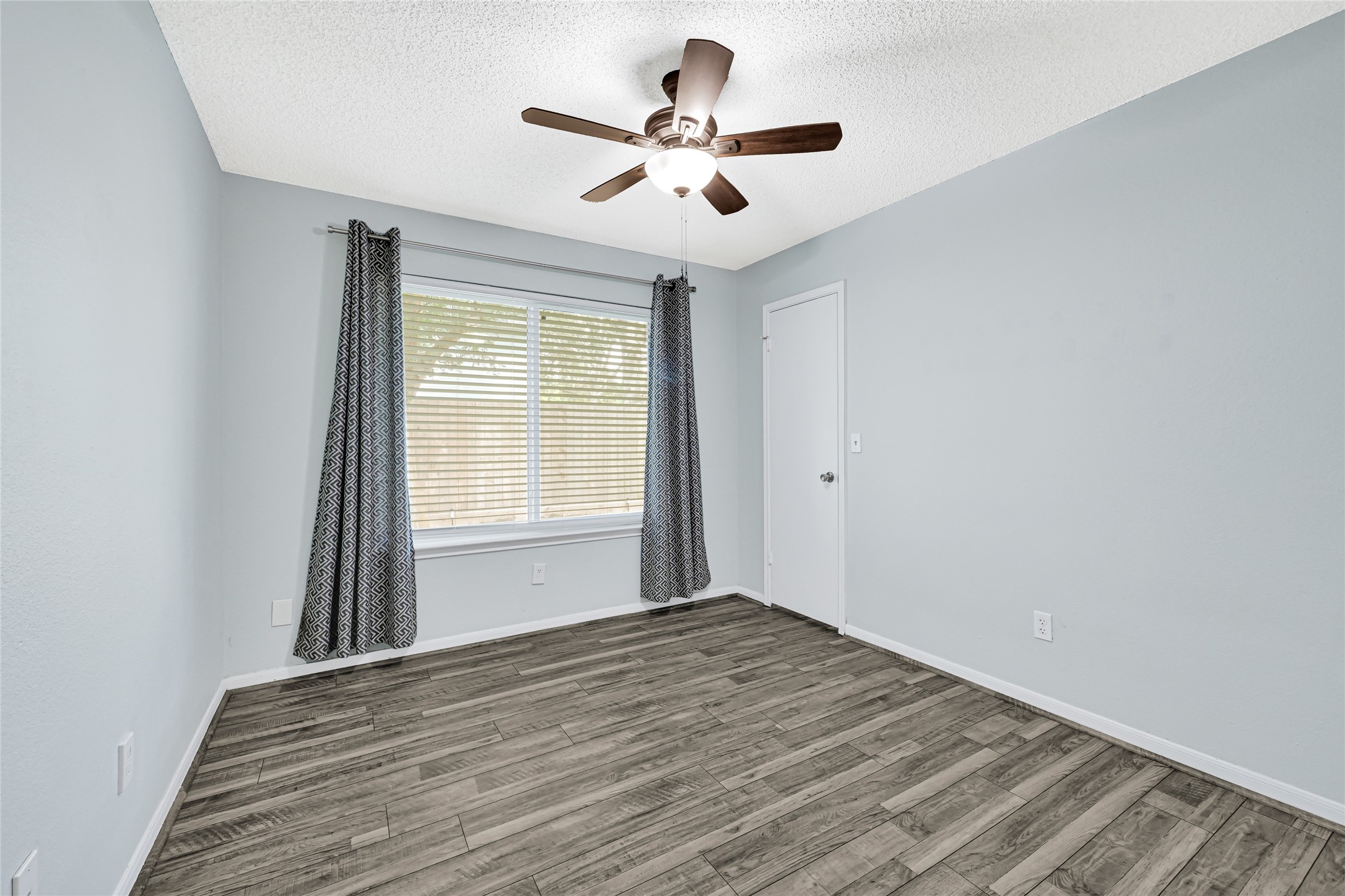 4002 Spring Forest Drive Pearland, TX 77584 - Photo 20 of 25