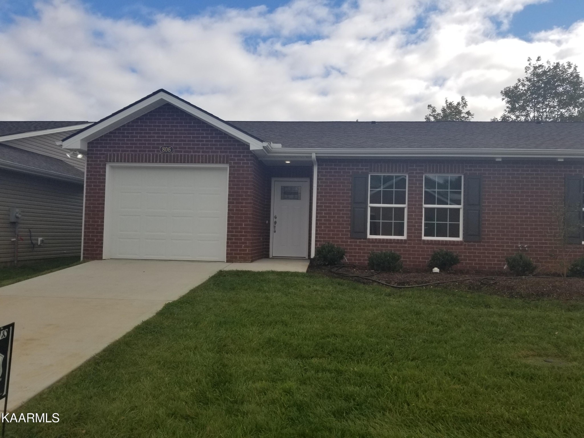 806 Spring Park Road Knoxville, TN 37914 - Photo 1 of 1 Gallery Image 1