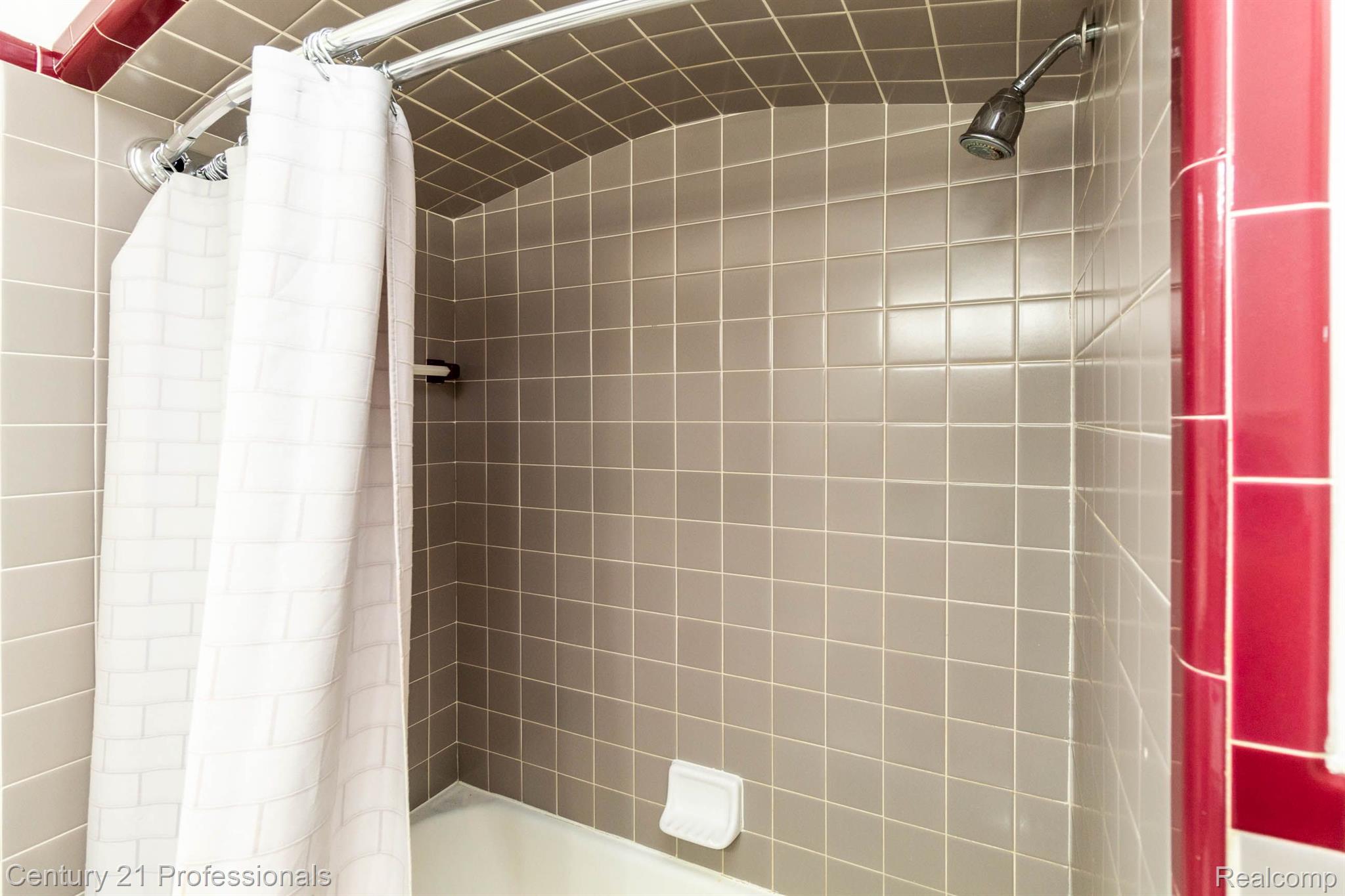 4417 Amherst Road Royal Oak, MI 48073 - Photo 21 of 38 Gallery Image 21