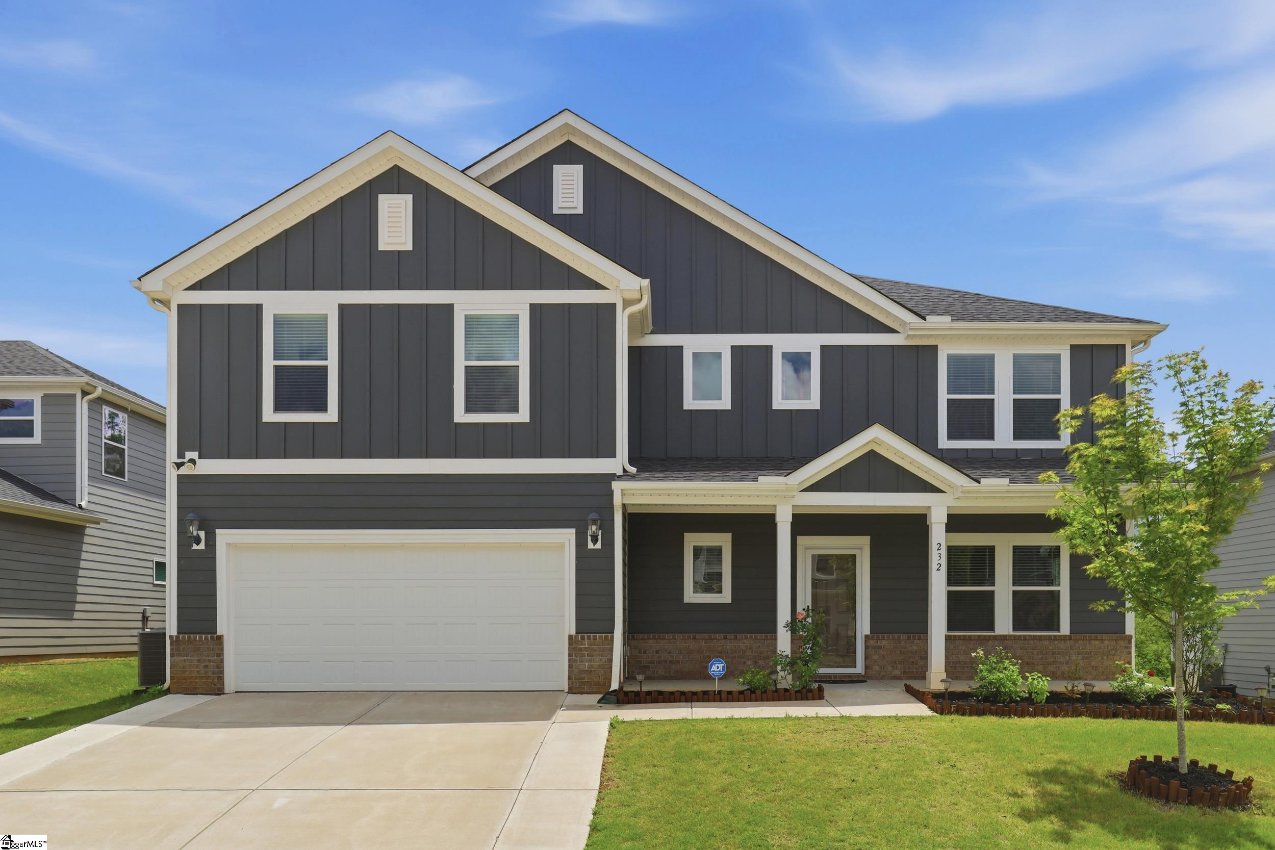 232 Roderick Lane Greenville, SC 29605 - Photo 2 of 34